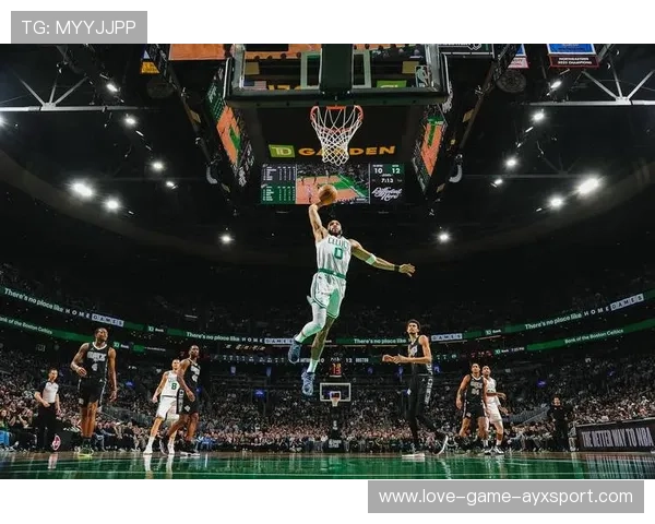 塔图姆外线与内突结合,波士顿终场收下胜果